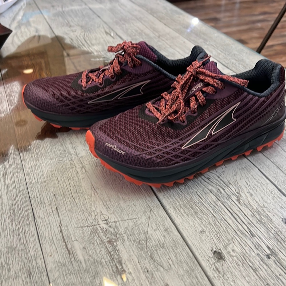 Running Shoes